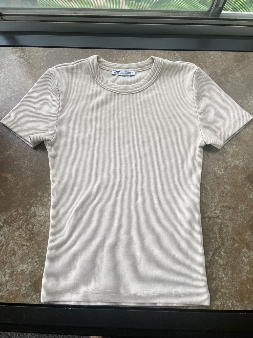 Zara Short Sleeve Ribbed Tee - Beige Small